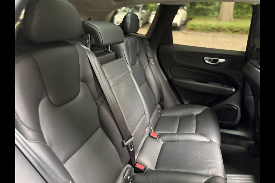 Volvo XC60 2.0 T8 Twin Engine AWD Inscription l Pano l Camera l Trekhaak l Luchtvering l Volleder l LED l ACC l