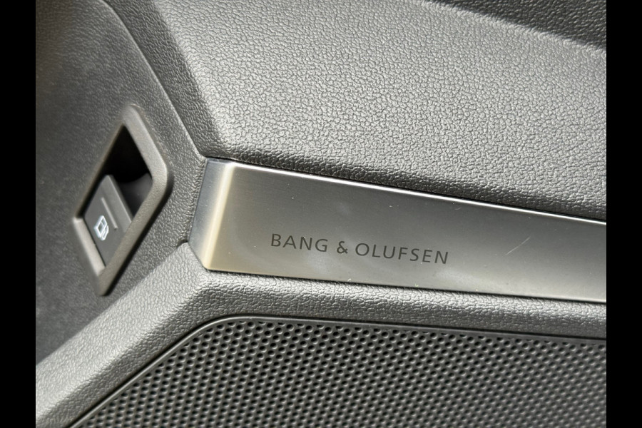 Audi A3 Sportback 45 TFSI e S edition Competition l Pano l Alcantara Diamond stiksels l Virtual l Winterbanden l