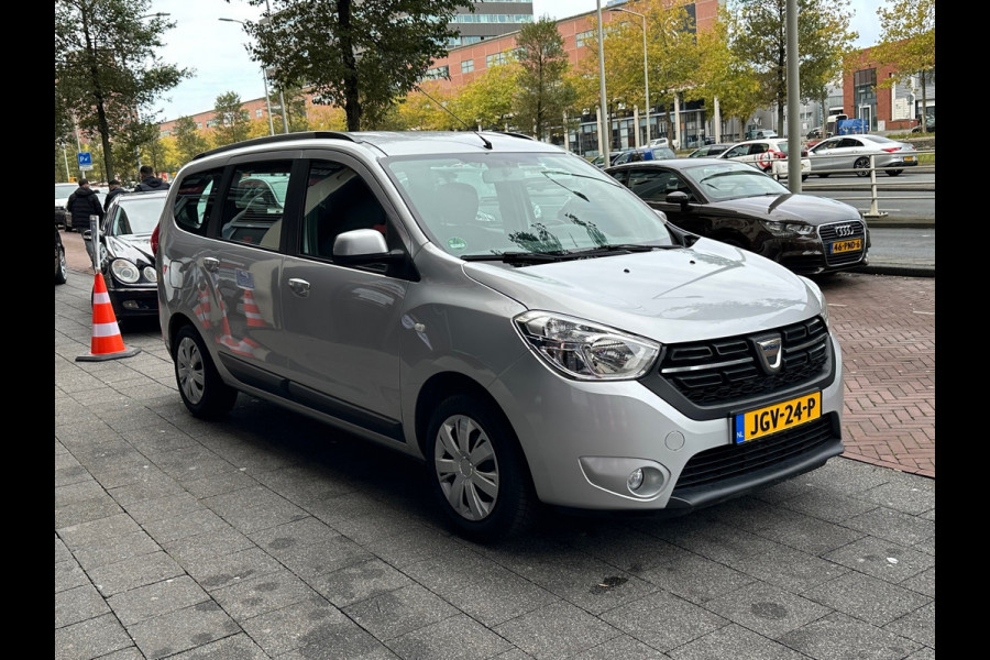 Dacia Lodgy 1.2 TCe Lauréate 7 Persoons Navi Airco Camera
