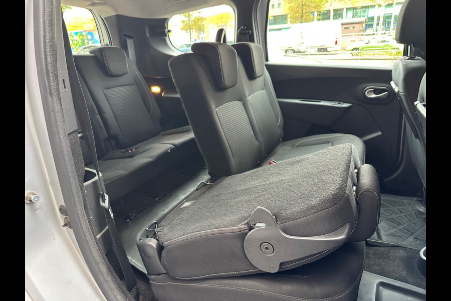 Dacia Lodgy 1.2 TCe Lauréate 7 Persoons Navi Airco Camera