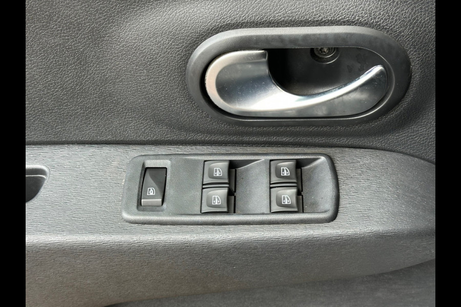 Dacia Lodgy 1.2 TCe Lauréate 7 Persoons Navi Airco Camera