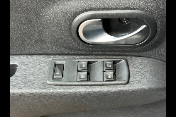 Dacia Lodgy 1.2 TCe Lauréate 7 Persoons Navi Airco Camera