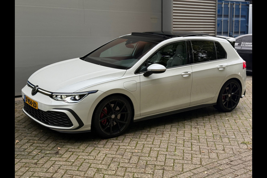 Volkswagen Golf 1.4 eHybrid GTE l Akrapovic l Pano l Volleder l Intelligent Light l ACC l Navi l Full Options l