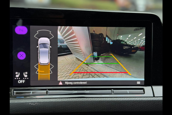 Volkswagen Golf 1.4 eHybrid GTE l Akrapovic l Pano l Volleder l Intelligent Light l ACC l Navi l Full Options l