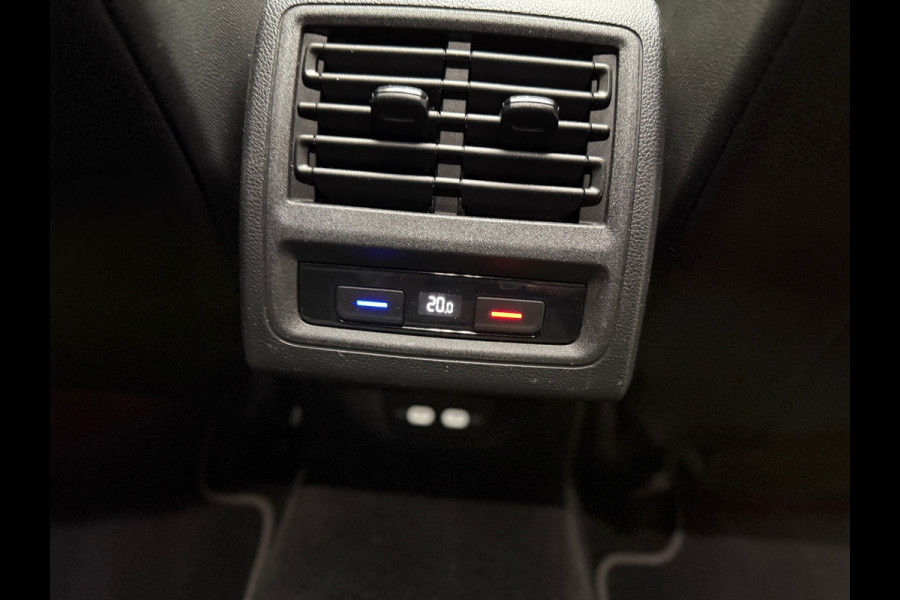 Volkswagen Golf 1.4 eHybrid GTE l Akrapovic l Pano l Volleder l Intelligent Light l ACC l Navi l Full Options l