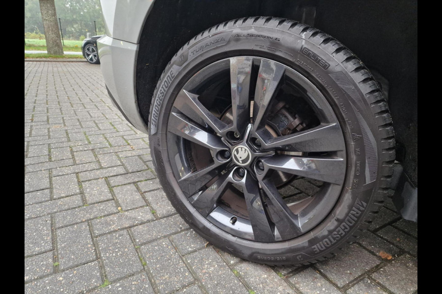 Škoda Karoq 1.5 TSI ACT DSG Sportline Business 150PK |Trekhaak|LED|Camera|PDC|Cruise|Digi-dash|
