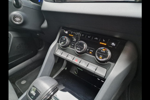 Škoda Karoq 1.5 TSI ACT DSG Sportline Business 150PK |Trekhaak|LED|Camera|PDC|Cruise|Digi-dash|