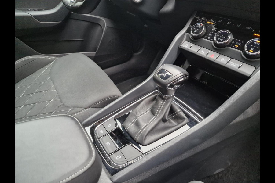 Škoda Karoq 1.5 TSI ACT DSG Sportline Business 150PK |Trekhaak|LED|Camera|PDC|Cruise|Digi-dash|