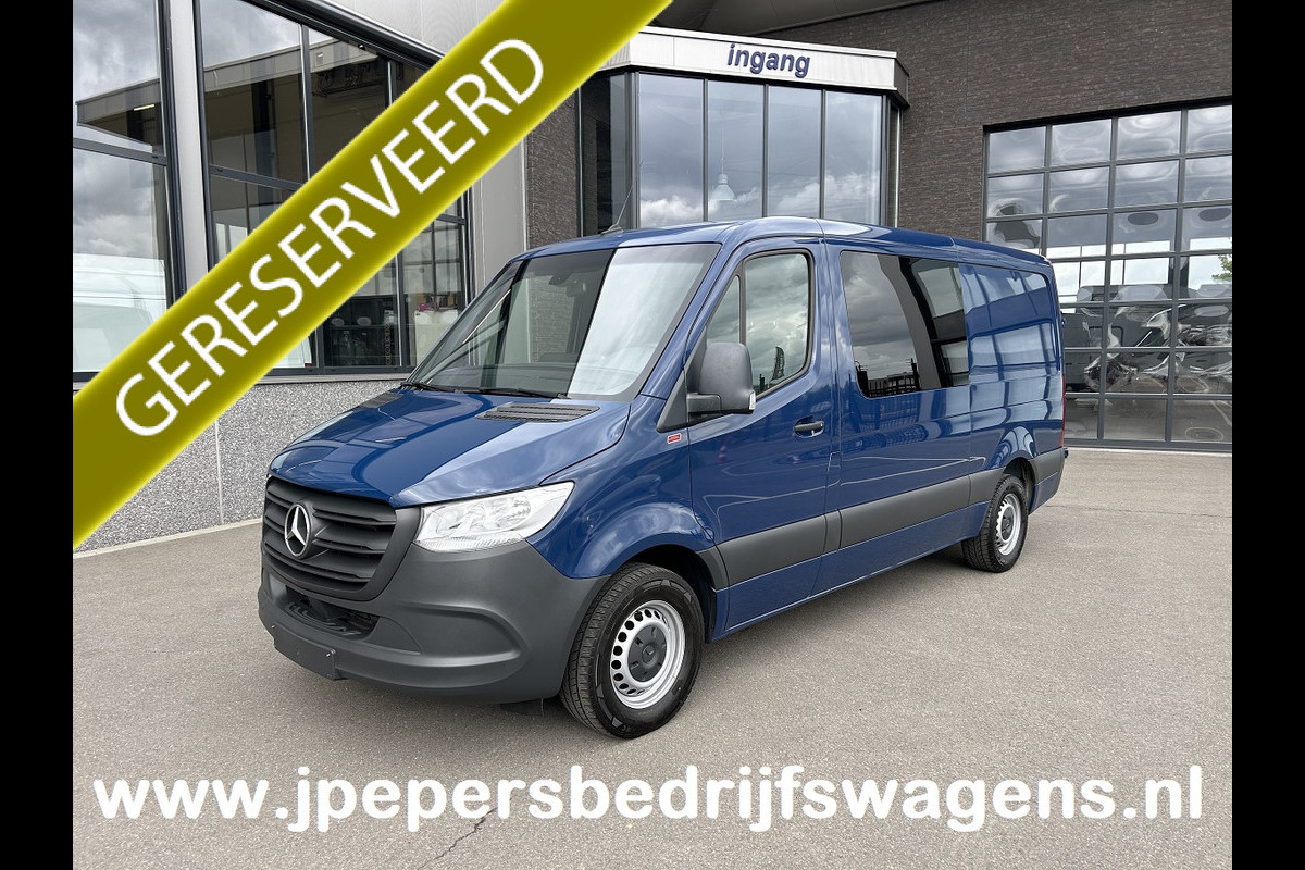 Mercedes-Benz Sprinter 315 CDI RWD L2 H1 D.C. / MBUX / Trekhaak / Camera / Navigatie / Cruise control / Airco Mercedes-Benz Sprinter 315 CDI RWD L2 H1 D.C. / MBUX / Trekhaak / Camera / Navigatie / Cruise control / Airco