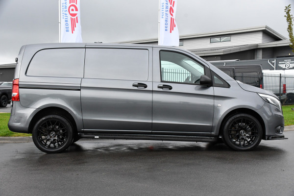 Mercedes-Benz Vito 119 CDI AMG Edition Adaptieve Cruise, Camera, LED, Carplay, 2 x Schuifdeur, Leder, Stoelverwarming, Uniek!