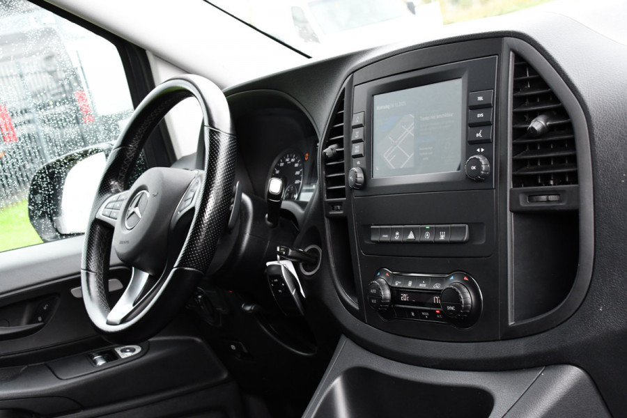 Mercedes-Benz Vito 119 CDI AMG Edition Adaptieve Cruise, Camera, LED, Carplay, 2 x Schuifdeur, Leder, Stoelverwarming, Uniek!