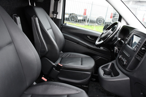 Mercedes-Benz Vito 119 CDI AMG Edition Adaptieve Cruise, Camera, LED, Carplay, 2 x Schuifdeur, Leder, Stoelverwarming, Uniek!