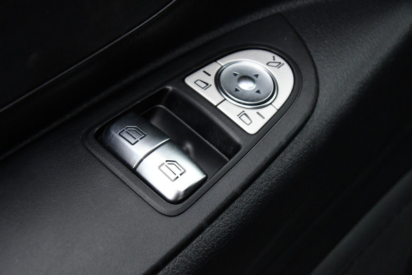 Mercedes-Benz Vito 119 CDI AMG Edition Adaptieve Cruise, Camera, LED, Carplay, 2 x Schuifdeur, Leder, Stoelverwarming, Uniek!