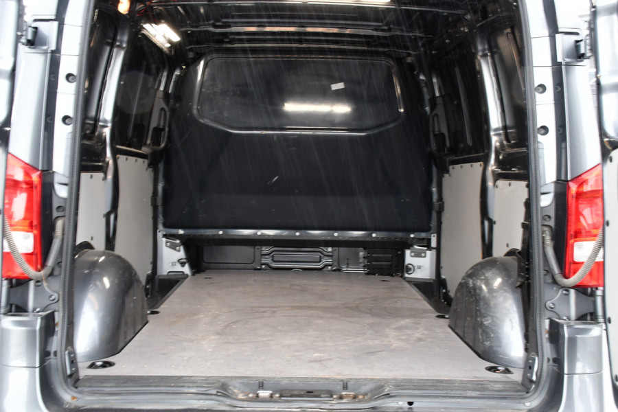 Mercedes-Benz Vito 119 CDI AMG Edition Adaptieve Cruise, Camera, LED, Carplay, 2 x Schuifdeur, Leder, Stoelverwarming, Uniek!