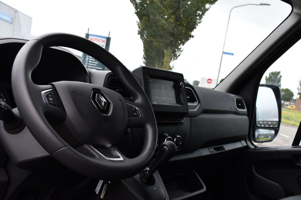 Renault Master T35 2.3 dCi 180 L2H2 Black Edition Camera, Cruise, Carplay, 2 x Schuifdeur, 180pk, Automaat, Trekhaak, Multimedia, Uniek!