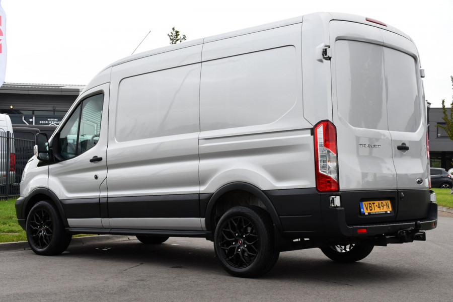 Ford Transit 2.0 TDCI L2H2 PB Edition Camera, Cruise, Carplay, Automaat, 130pk, Multimedia, Trekhaak, NAVI, Uniek!