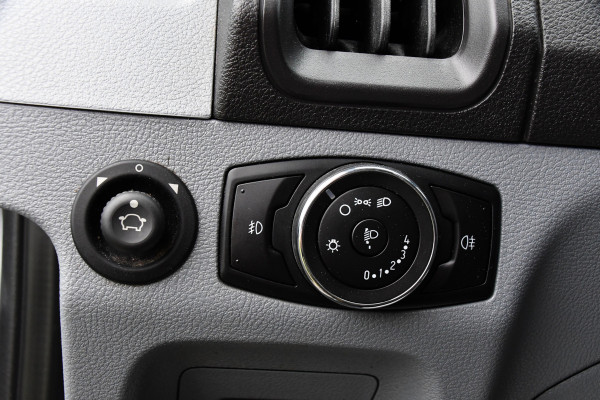 Ford Transit 2.0 TDCI L2H2 PB Edition Camera, Cruise, Carplay, Automaat, 130pk, Multimedia, Trekhaak, NAVI, Uniek!