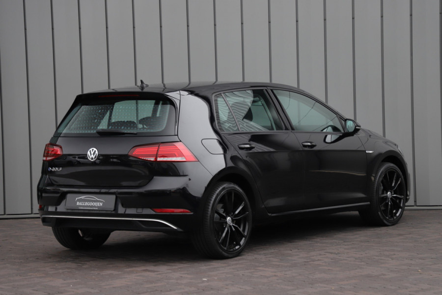 Volkswagen e-Golf E-DITION 36kWh | 136PK | Stoelverwarming | ACC | Led plus | Pdc | Clima | 18'' Pretoria | NL-Auto | 2020.