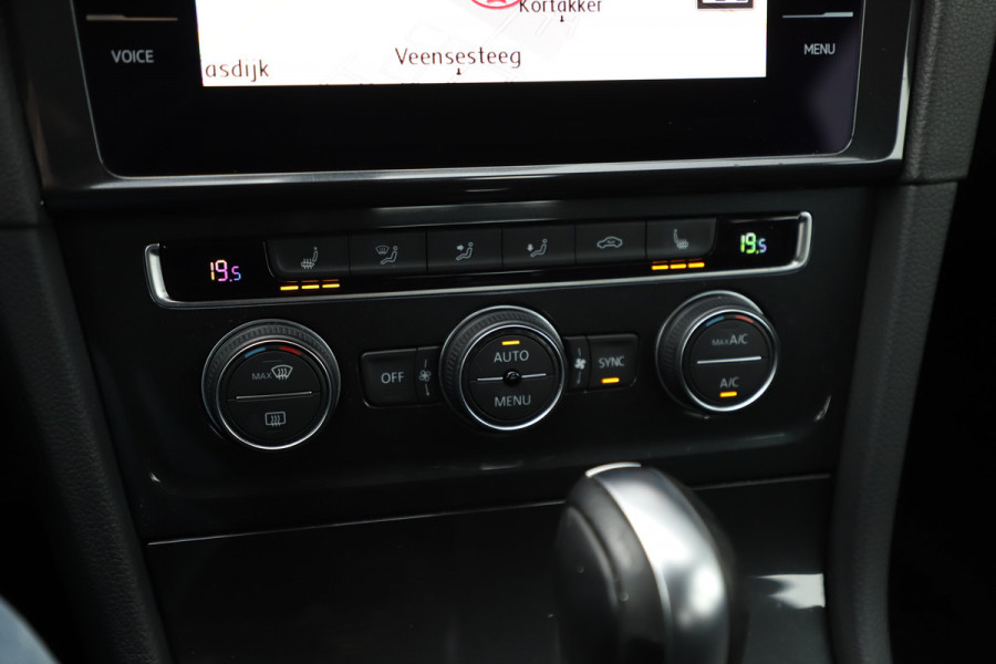 Volkswagen e-Golf E-DITION 36kWh | 136PK | Stoelverwarming | ACC | Led plus | Pdc | Clima | 18'' Pretoria | NL-Auto | 2020.