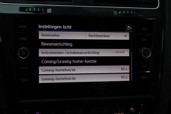 Volkswagen e-Golf E-DITION 36kWh | 136PK | Stoelverwarming | ACC | Led plus | Pdc | Clima | 18'' Pretoria | NL-Auto | 2020.