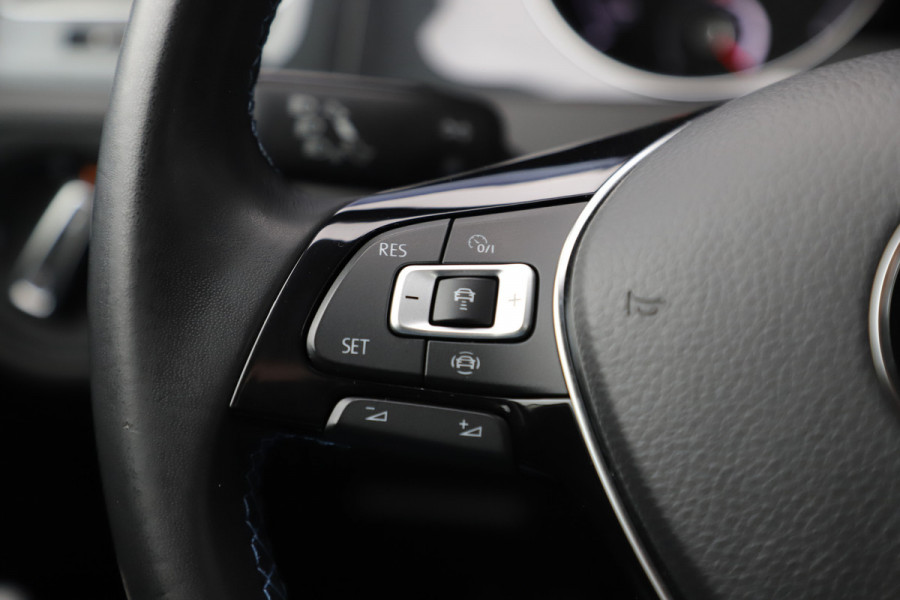 Volkswagen e-Golf E-DITION 36kWh | 136PK | Stoelverwarming | ACC | Led plus | Pdc | Clima | 18'' Pretoria | NL-Auto | 2020.