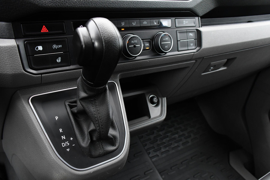 MAN TGE 35 2.0 L4H3 Black Edition Camera, Cruise, Carplay, LED, 177PK, Multimedia, Clima, Stoelverarming, Automaat, Uniek!