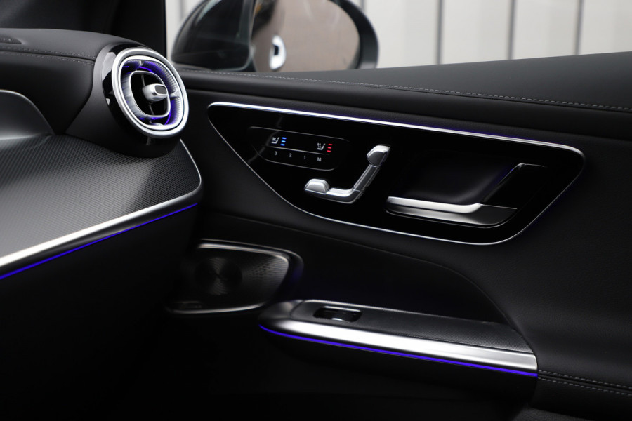 Mercedes-Benz GLC 400e AMG 4-Matic | 381PK | Head-up | Keyles-go | Pano | Sfeerverlichting | Burmester | Digital-light | Distronic+ | Stuurwielver Mercedes-Benz GLC 400e AMG 4-Matic | 381PK | Head-up | Keyles-go | Pano | Sfeerverlichting | Burmester | Digital-light | Distronic+ | Stuurwielver