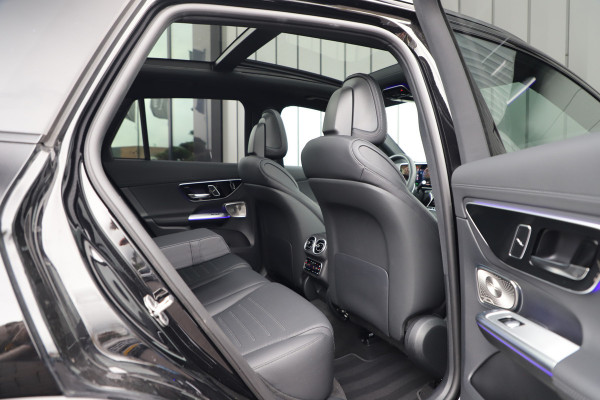 Mercedes-Benz GLC 400e AMG 4-Matic | 381PK | Head-up | Keyles-go | Pano | Sfeerverlichting | Burmester | Digital-light | Distronic+ | Stuurwielver Mercedes-Benz GLC 400e AMG 4-Matic | 381PK | Head-up | Keyles-go | Pano | Sfeerverlichting | Burmester | Digital-light | Distronic+ | Stuurwielver