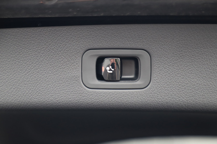 Mercedes-Benz GLC 400e AMG 4-Matic | 381PK | Head-up | Keyles-go | Pano | Sfeerverlichting | Burmester | Digital-light | Distronic+ | Stuurwielver Mercedes-Benz GLC 400e AMG 4-Matic | 381PK | Head-up | Keyles-go | Pano | Sfeerverlichting | Burmester | Digital-light | Distronic+ | Stuurwielver