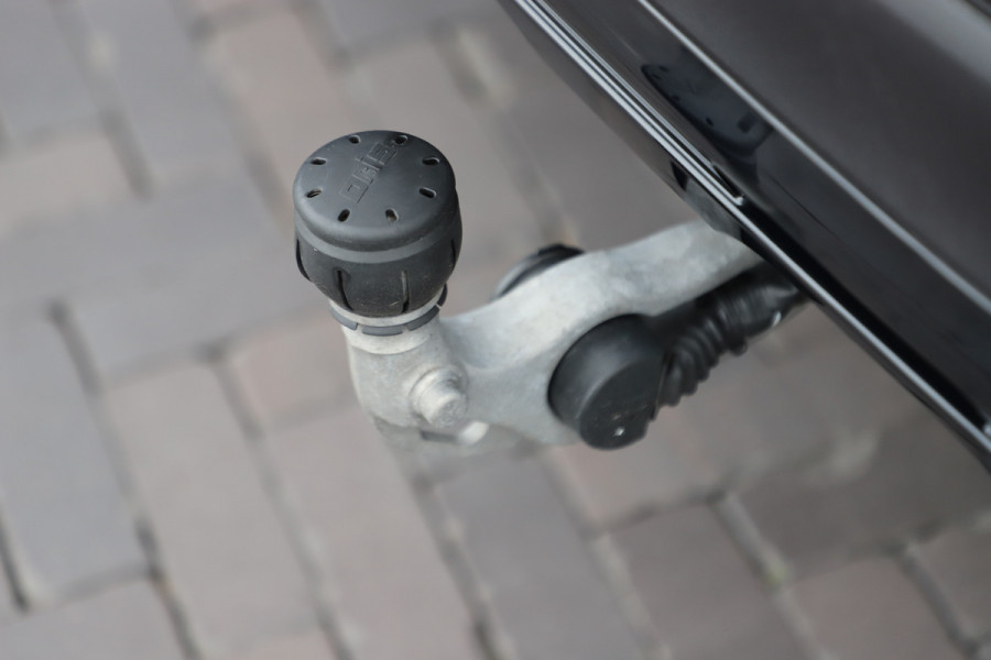 Mercedes-Benz GLC 400e AMG 4-Matic | 381PK | Head-up | Keyles-go | Pano | Sfeerverlichting | Burmester | Digital-light | Distronic+ | Stuurwielver Mercedes-Benz GLC 400e AMG 4-Matic | 381PK | Head-up | Keyles-go | Pano | Sfeerverlichting | Burmester | Digital-light | Distronic+ | Stuurwielver