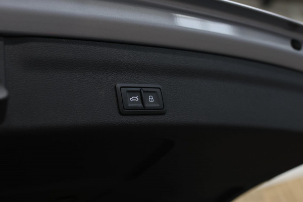 Audi A6 Avant 55 TFSI e Quattro S-Line *Pano*RS-Stoelen*360 Camera*Trekhaak*