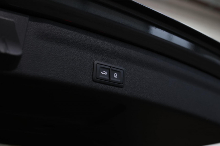 Audi A6 Avant 55 TFSI e Quattro S-Line *Pano*B&O*360 Camera*Soft-Close*Trekhaak*