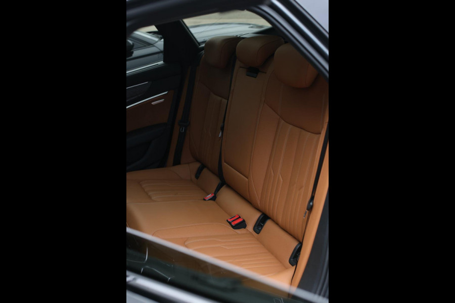Audi A6 Avant 55 TFSI e Quattro S-Line *Pano*B&O*360 Camera*Soft-Close*Trekhaak*