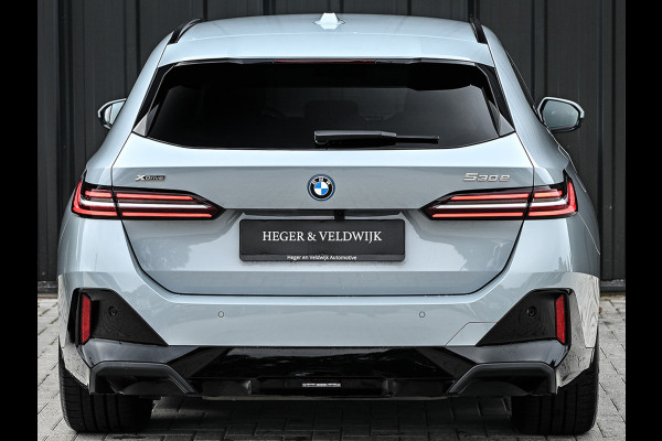 BMW 5 Serie Touring 530e xDrive M-SPORT | 360 CAMERA | ICONIC GRILL | HEAD-UP | ADAPTIVE LED | AMBIANCE VERLICHTING | COMFORT ACCESS | ADAPT