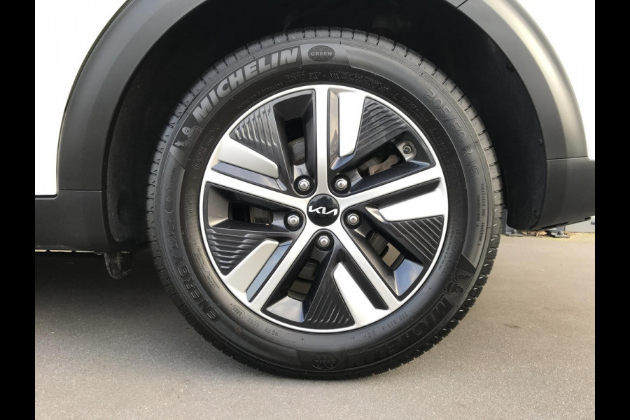 Kia Niro 1.6 PHEV DynamicLine 7 JAAR GARANTIE Kia Niro 1.6 GDi PHEV DynamicLine