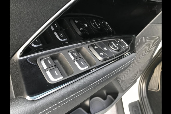 Kia Niro 1.6 PHEV DynamicLine 7 JAAR GARANTIE Kia Niro 1.6 GDi PHEV DynamicLine