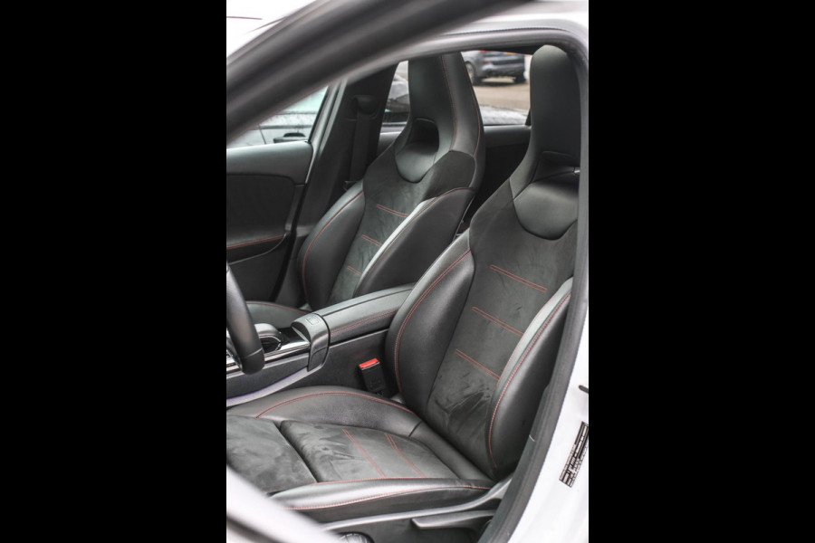 Mercedes-Benz A-Klasse 200 AMG *Pano*Camera*Stoelverwarming*Ambienteverlichting*