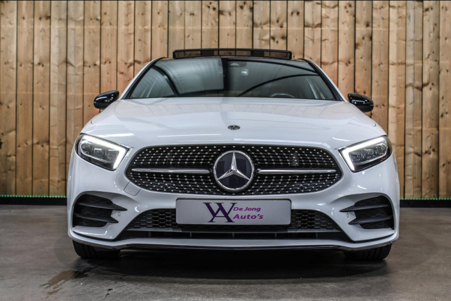 Mercedes-Benz A-Klasse 200 AMG *Pano*Camera*Stoelverwarming*Ambienteverlichting*