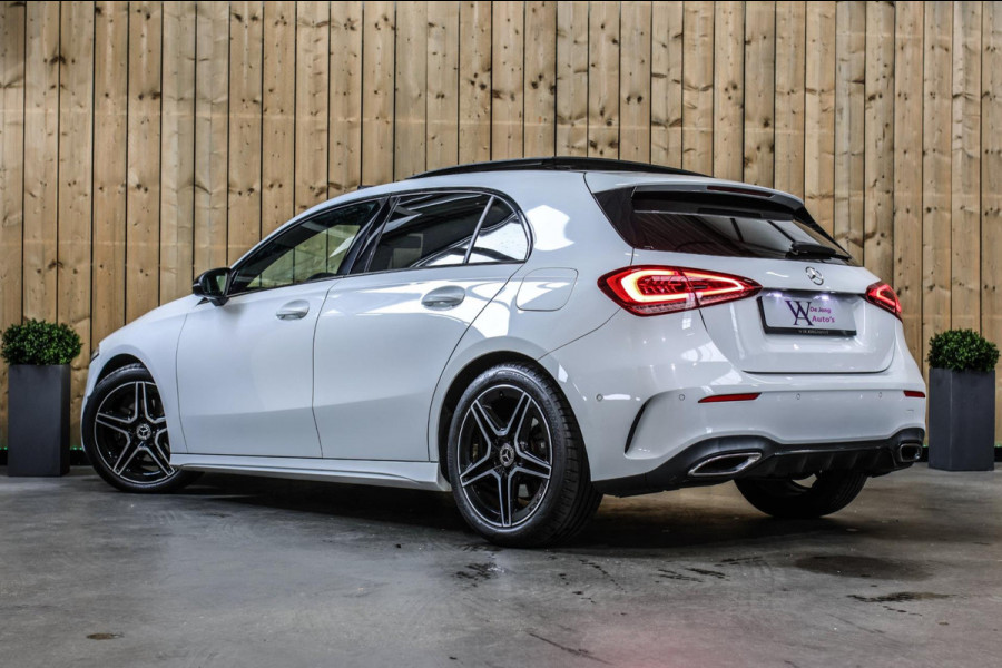 Mercedes-Benz A-Klasse 200 AMG *Pano*Camera*Stoelverwarming*Ambienteverlichting*