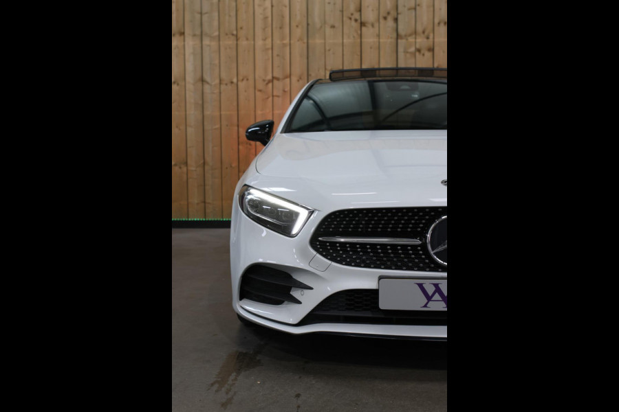 Mercedes-Benz A-Klasse 200 AMG *Pano*Camera*Stoelverwarming*Ambienteverlichting*