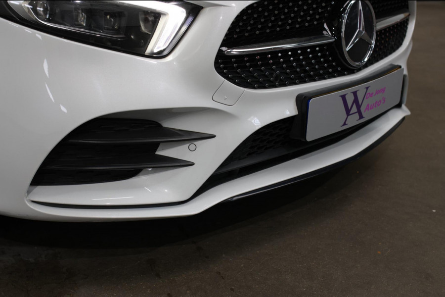 Mercedes-Benz A-Klasse 200 AMG *Pano*Camera*Stoelverwarming*Ambienteverlichting*
