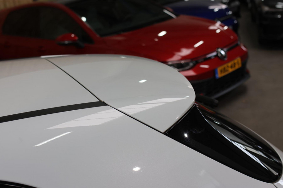 Mercedes-Benz A-Klasse 200 AMG *Pano*Camera*Stoelverwarming*Ambienteverlichting*