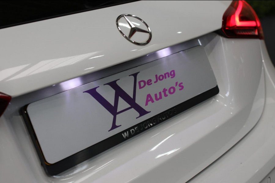Mercedes-Benz A-Klasse 200 AMG *Pano*Camera*Stoelverwarming*Ambienteverlichting*