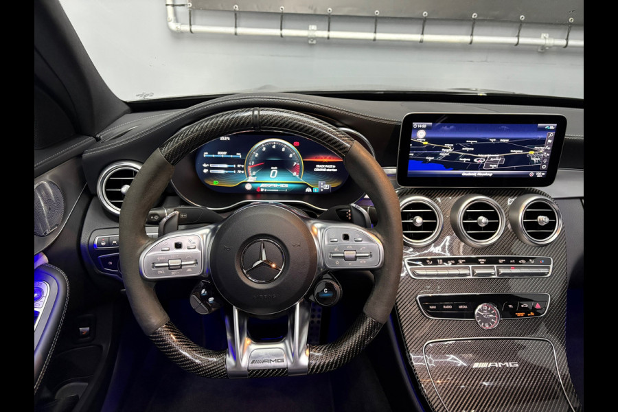 Mercedes-Benz C-Klasse AMG 63S Akrapovic