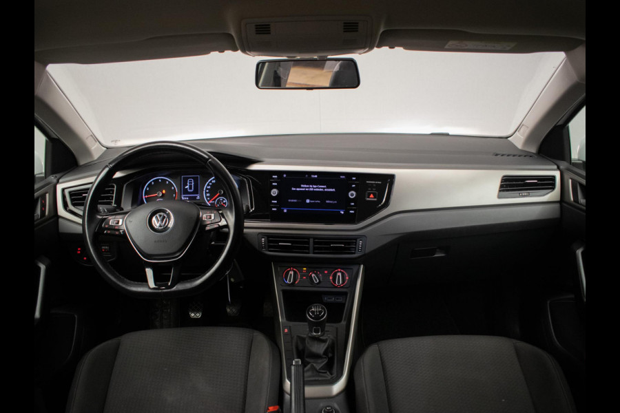 Volkswagen Polo 1.0 TSI Comfortline Sport (APPLE CARPLAY,NAVI,ADAPTIVE CRUISE,LED,DAB,SPORTSTOELEN,LM VELGEN,NETTE STAAT)