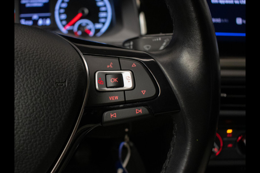 Volkswagen Polo 1.0 TSI Comfortline Sport (APPLE CARPLAY,NAVI,ADAPTIVE CRUISE,LED,DAB,SPORTSTOELEN,LM VELGEN,NETTE STAAT)