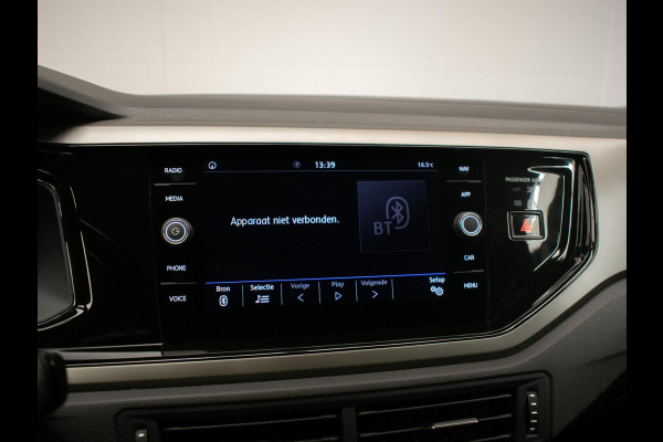 Volkswagen Polo 1.0 TSI Comfortline Sport (APPLE CARPLAY,NAVI,ADAPTIVE CRUISE,LED,DAB,SPORTSTOELEN,LM VELGEN,NETTE STAAT)