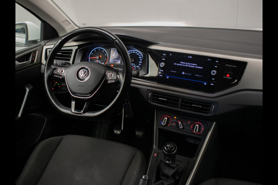 Volkswagen Polo 1.0 TSI Comfortline Sport (APPLE CARPLAY,NAVI,ADAPTIVE CRUISE,LED,DAB,SPORTSTOELEN,LM VELGEN,NETTE STAAT)