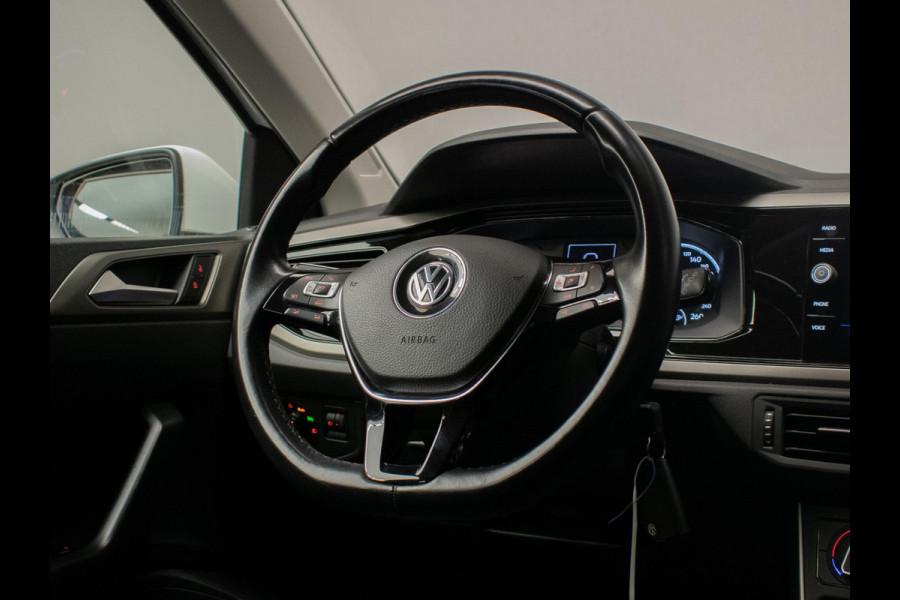Volkswagen Polo 1.0 TSI Comfortline Sport (APPLE CARPLAY,NAVI,ADAPTIVE CRUISE,LED,DAB,SPORTSTOELEN,LM VELGEN,NETTE STAAT)