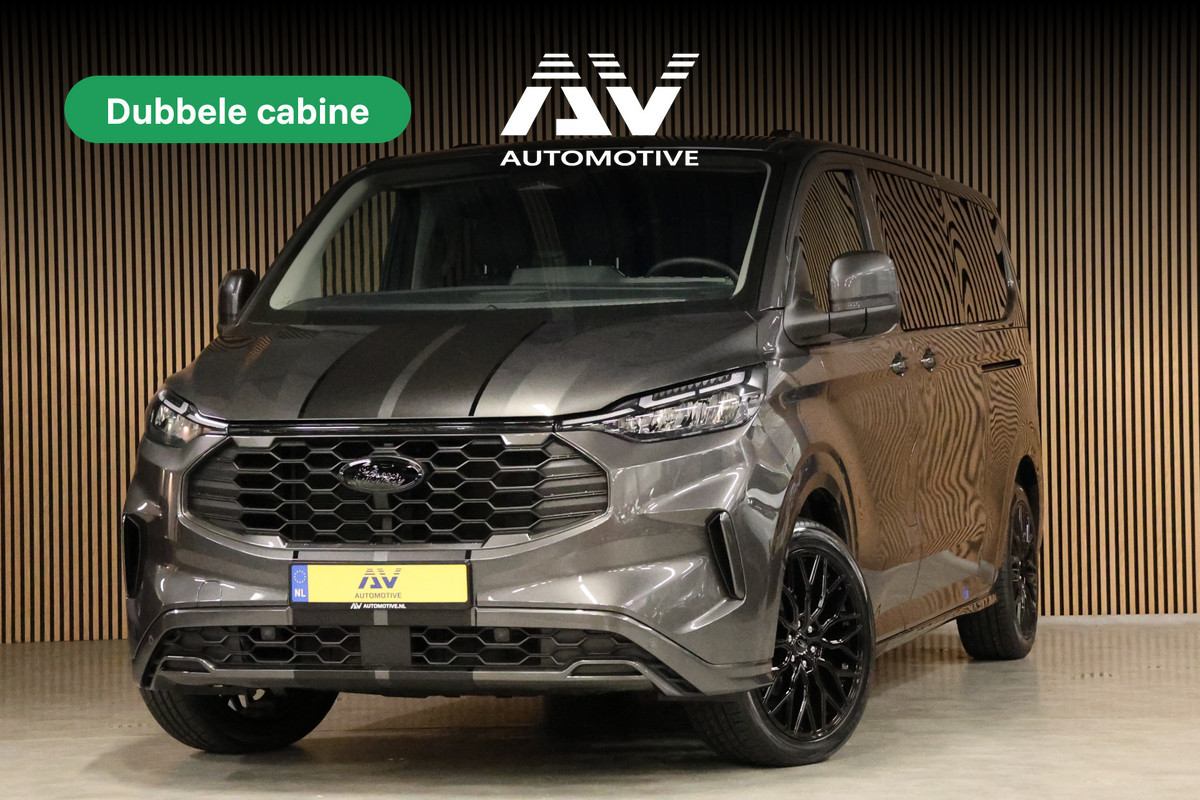 Ford Transit Custom 320 2.0 TDCI L2H1 Sport 170 PK DC | L+R Schuifdeur | Dubbel Cabine | B&O | ACC | Blind Spot | Navigatie | Camera | CarPlay | Lan | Raptor Edition | Trekhaak | 6-Zitter | MODELJAAR 2025 | BPM VRIJ | Verlengde fabrieksgarantie tot 12-2029 | Dubbel Cabine Ford Transit Custom 320 2.0 TDCI L2H1 Sport 170 PK DC | L+R Schuifdeur | Dubbel Cabine | B&O | ACC | Blind Spot | Navigatie | Camera | CarPlay | Lan | Raptor Edition | Trekhaak | 6-Zitter | MODELJAAR 2025 | BPM VRIJ | Verlengde fabrieksgarantie tot 12-2029 | Dubbel Cabine